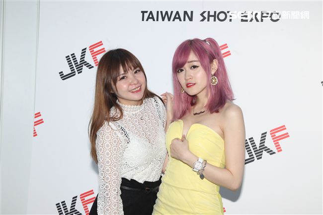 電影女神箐箐vs女神美學攝影戴群芳合推《箐動你的心》獨家專訪。（記者邱榮吉/攝影）