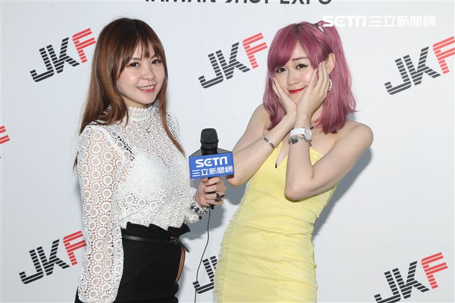 電影女神箐箐vs女神美學攝影戴群芳合推《箐動你的心》獨家專訪。（記者邱榮吉/攝影）