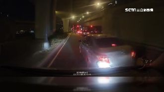 急停擋救護車　婦戴耳機：我在唸佛經