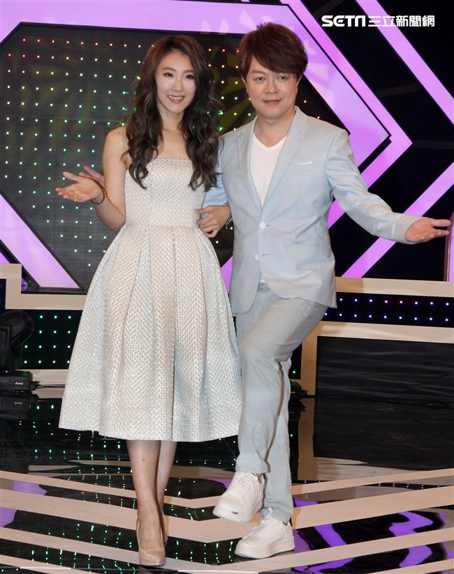 謝金晶、翁立友。（記者邱榮吉/攝影）