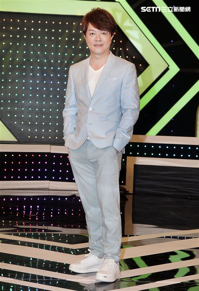 翁立友。（記者邱榮吉/攝影）