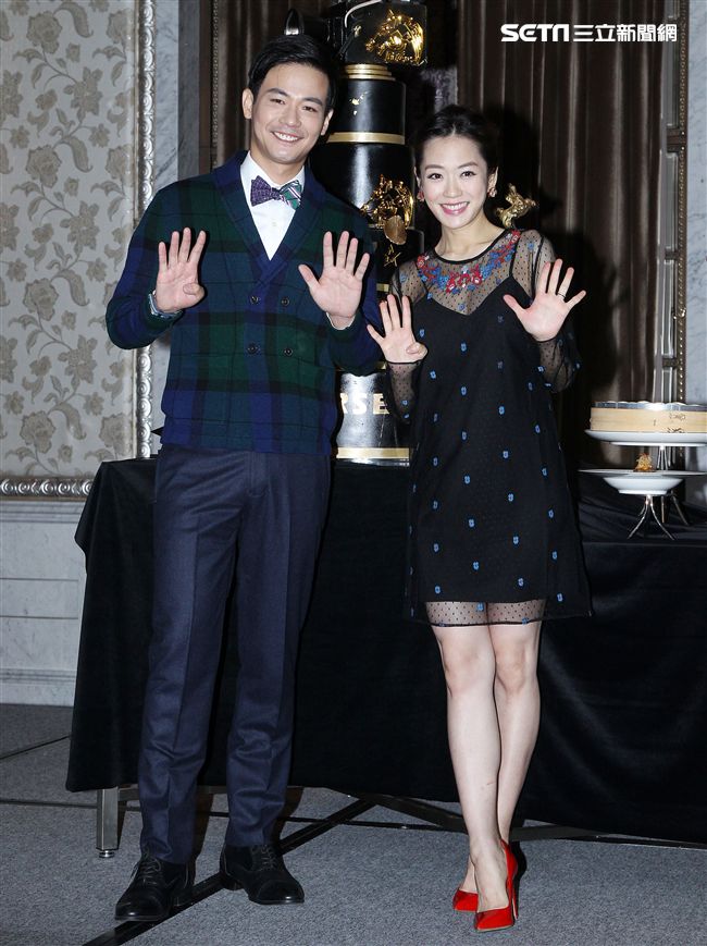 楊千霈、劉傑中「 第 54 屆金馬獎星光大道主持人」出 席  54 屆金馬獎入圍晚宴菜色搶先曝光。（記者邱榮吉/攝影）