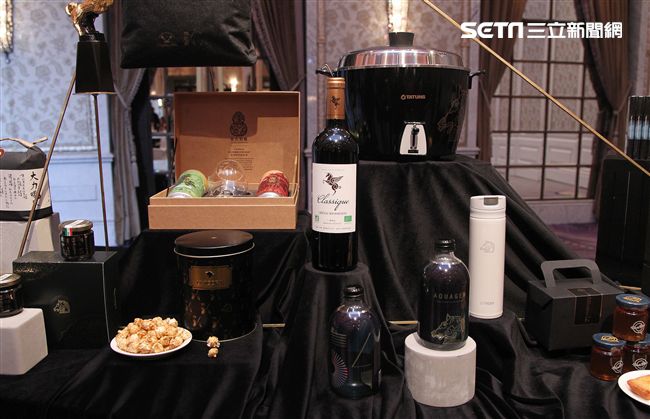 54屆金馬獎禮品搶先曝光。（記者邱榮吉/攝影）