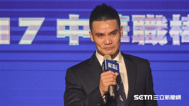 中信冰風暴後首現身　王勝偉激動淚崩