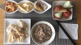 情侶,對話,斷句,碗公,蛤蜊,義大利麵,Dcard　圖／翻攝自Dcard