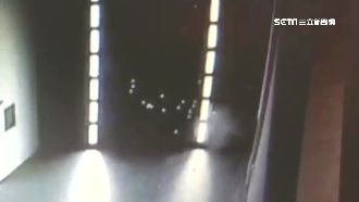 槍手從容開槍換彈匣…轟豪宅畫面曝光