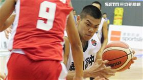 ▲陳鈺安（右）認為自己今天攻擊時有幾球沒把握好。（圖／記者蔡宜瑾攝影）