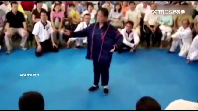 一代宗師是你？男獅吼功震飛場邊弟子