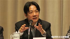 行政院長賴清德會後召開記者會說明一例一休修法。（記者盧素梅攝）