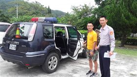 陸客赴「長富大橋」迷途　警熱心救援／警方提供