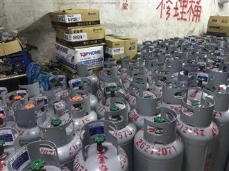違規囤放大量瓦斯桶　爆炸可毀棒球場
