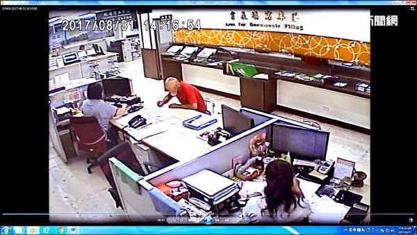 半價賣透天厝？！捧現金付訂驚覺受騙