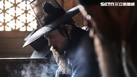 《南漢山城》李秉憲、金倫奭／車庫娛樂提供