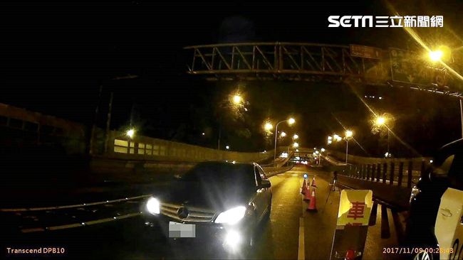 換車也沒用　他遭同警同地點逮2次