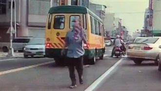 持刀連搶落單開車女　斗六惡匪落網