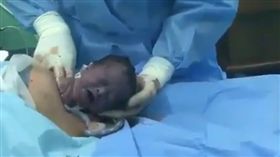 母親,嬰兒,小孩,寶貝,珍貴,生產,懷孕,孕婦,自然剖腹,媽媽
https://www.instagram.com/p/BR8BOFqDPjX/?taken-by=pregnancylifestyle