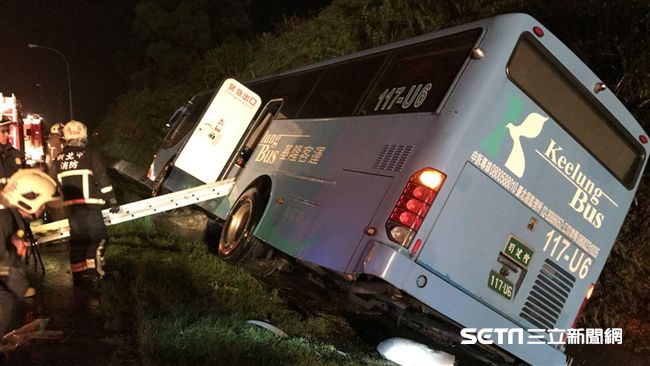 國3北上車禍　司機胸痛送三總
