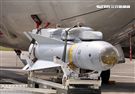 P3C反潛機掛載AGM-65/B型小牛飛彈。〈記者邱榮吉/屏東拍攝〉
