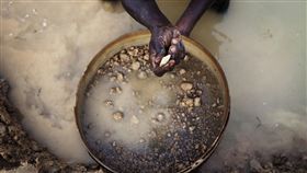 -獅子山-採礦-鑽石-（圖／路透社／達志影像）