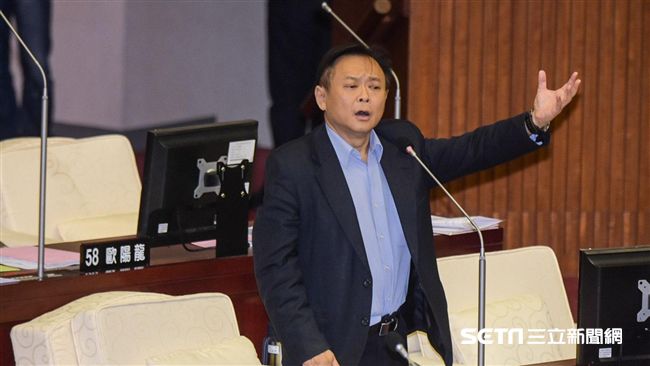 總質詢前嗆聲！王世堅：拒當柯啦啦隊