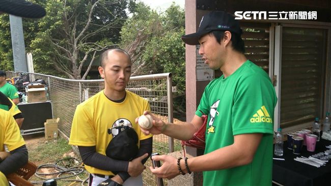陳偉殷訓練營結訓　感受學員禮貌積極