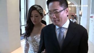 辣妻生下小公主　63歲蔡正元當爸了