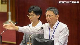 台北市長柯文哲，辦公室主任蔡壁如 圖／記者林敬旻攝