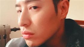 潘瑋柏,掉點滴,illi異類,過勞,粉絲（圖／翻攝自willpan23 Instagram）https://www.instagram.com/p/BZ30UqqgLDv/?taken-by=willpan23