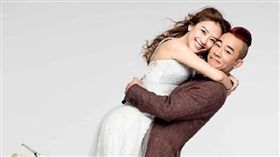 陳小春,應采兒（圖／翻攝自應采兒微博）
