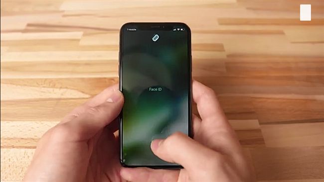 調查：拿iX大方　拿Pixel小氣