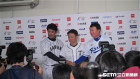 ▲亞冠賽稻葉篤紀（左起）、洪一中與宣銅烈舉辦記者會。（圖／記者蕭保祥攝）