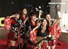 無双女子樂團上安安大明星直播。（記者邱榮吉/攝影）