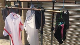 鄰居,爆怨公社,太陽,曬衣服,勸阻,惡鄰,內褲,襪子
https://www.facebook.com/photo.php?fbid=1899782456705817&set=gm.1811458135539895&type=3&theater