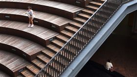 家長　兒童
https://www.flickr.com/photos/pandx1/9573487307/in/photolist-fzYCeZ-ecfZyN-8PpjLk-8vEXkh-rwCzfZ-8NuGDD-8G4ZF2-sbSaHu-6vyH9a-ohkh2b-krrzGn-ND83E-pKWeh4-WnS8rF-Curwec-em5A1-527RkV-VTR1bo-i8S8X-Ven