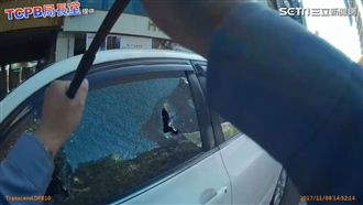 毒犯昏倒車中　勇警破窗逮人意外掛彩