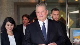 前美副總統高爾訪台前美國副總統高爾（Al Gore）（前右）低調訪台，16日在台北出席電動車廠商員工大會。中央社記者張皓安攝　106年11月16日