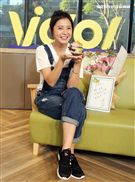 李燕上安安大明星直播提前過生日。（記者邱榮吉/攝影）