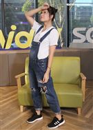 李燕上安安大明星直播提前過生日。（記者邱榮吉/攝影）