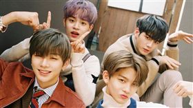 Wanna One（圖／翻攝自臉書）