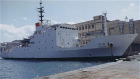 幻象機失聯　出動海軍達觀艦搜救空軍一架幻象機7日晚間失聯，國軍持續搜救。國防部長馮世寬12日下令海軍達觀艦出海搜尋。（國防部提供）中央社記者呂欣憓傳真　106年11月12日