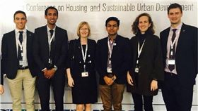 外交官,信任遊戲,墜樓,意外,Julian Simpson,美國,曼哈頓　圖／翻攝自澳洲新聞網