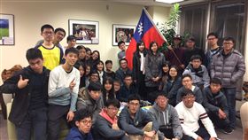 麻省理工學院iGEM生技競賽  台灣表現亮麗美國麻省理工學院年度生物科技競賽－國際基因合成生物工程競賽（iGEM），台灣表現亮麗，10支參賽隊伍共抱回6金2銀1銅佳績。（駐波士頓辦事處提供）中央社記者黃兆平紐約傳真  106年11月17日