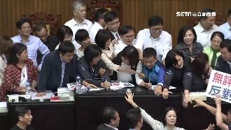 立院打架！蔣萬安衝前線戰鬥力破表