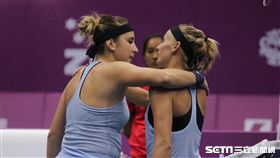 ▲本西琪和泰和蔓私下為好朋友，賽後也互相擁抱。（圖／記者蔡宜瑾攝影）