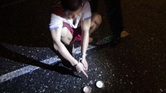 毒蟲撞進路檢陣　藏毒露餡遭盤查逮捕