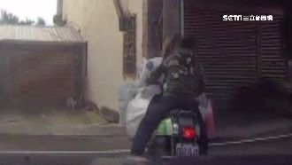 男騎贓車遇攔查　飆車逃竄撞進垃圾堆