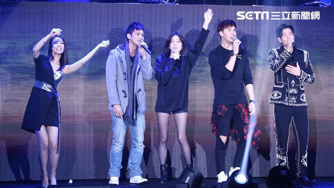 林心如獻聲周興哲　5人幫上台大合唱