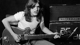 AC／DC,Malcolm Young,金屬,搖滾,樂團,Angus Young,臉書 圖／翻攝自AC／DC臉書　https://goo.gl/sGZHd8
