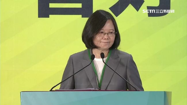 一例一休修正後　蔡滿意度38.6%