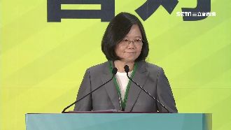 一例一休修正後　蔡滿意度38.6%